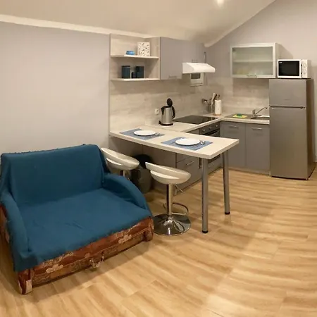 Apartman Turanj Apartamento *