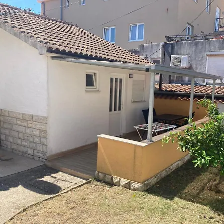 Apartman Turanj *