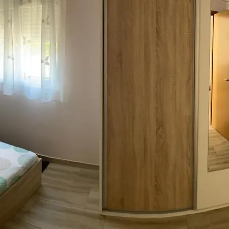 Apartman Turanj * 图兰杰