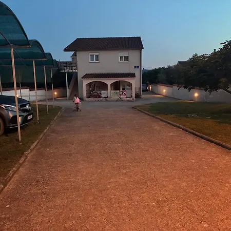 Appartement Apartman Turanj *