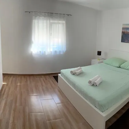 Apartman Turanj *