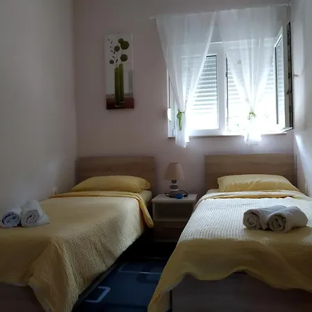 Appartement Apartman Turanj *